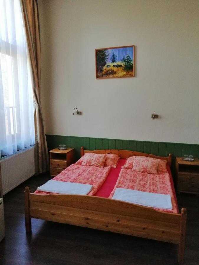 Kisfaludy Vendégház -Sümeg- Extérieur photo